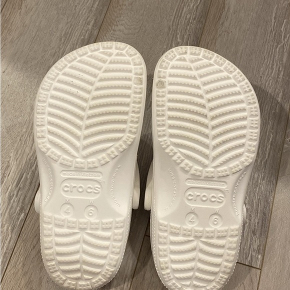 Crocs - Picture 2 of 2